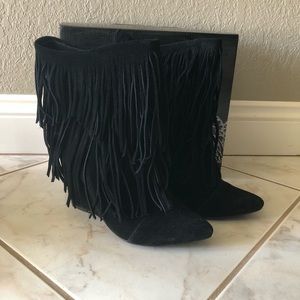 Black fringe boots